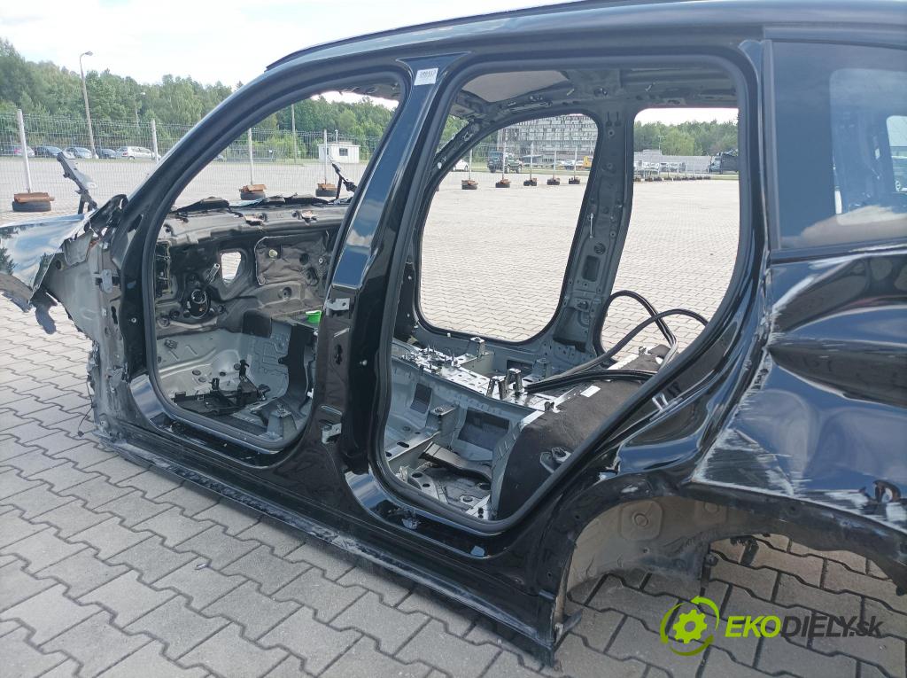 Bmw X3 2023 práh Levý: 