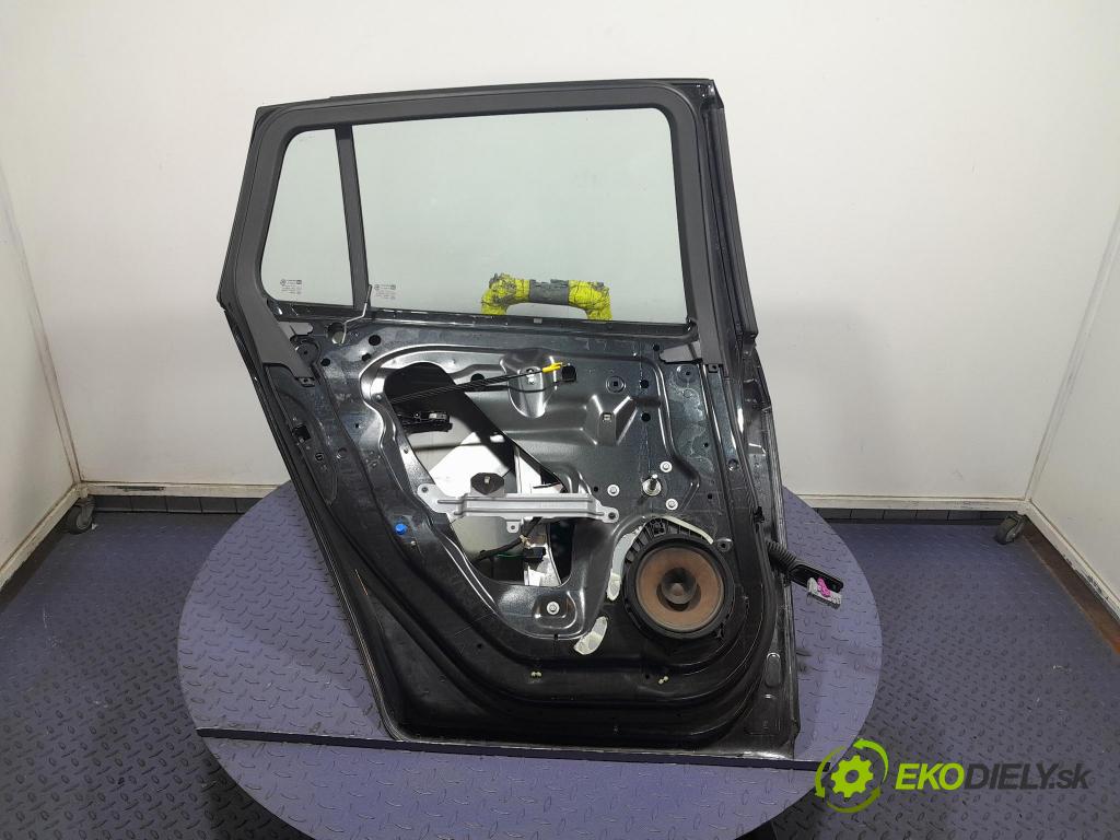Chevrolet Cruze 2013 dveře Zad: Vlevo, odjet: 