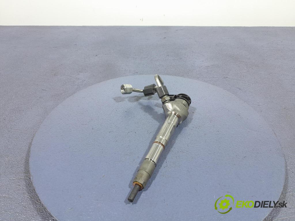 Vw Passat 2021 vstřikovač 05L130277E