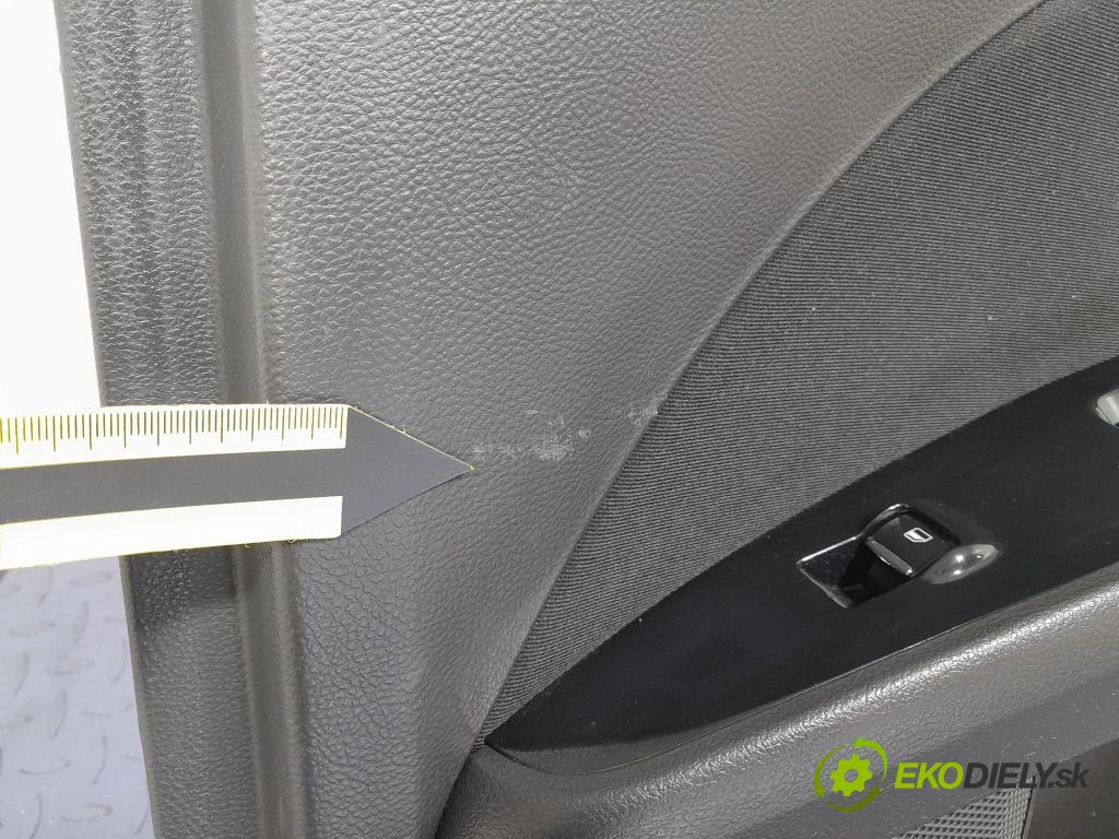 Ford Mondeo 2017 Tapacír: dveře Zad: Práva:
