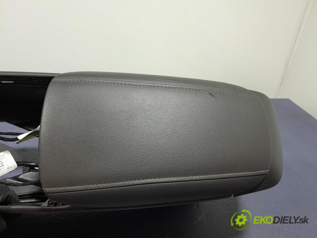 Ford Mondeo 2017 Tunel: Střední: