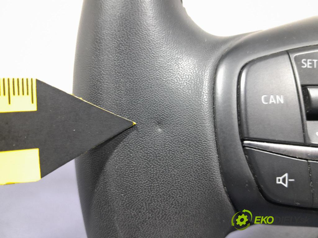 Ford Focus 2023 volant JX7B3600GF3ZHE