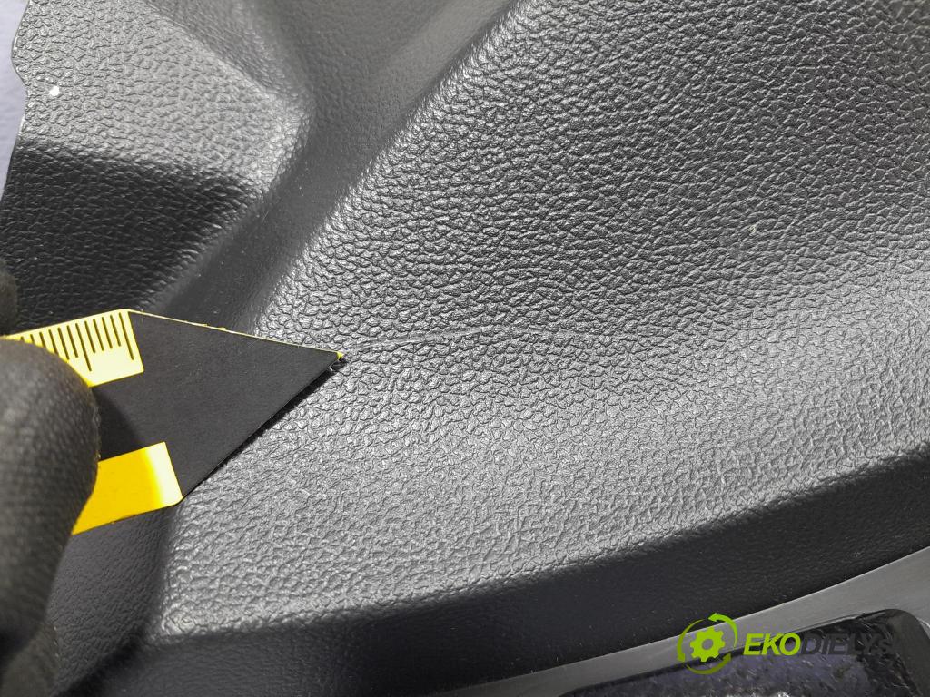 Ford Focus 2023 kryt Plast: Interiéry: JX7-A046M52-AEW