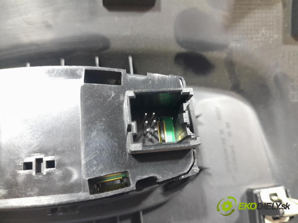 Ford Focus 2023 kryt Plast: Interiéry: JX7B-A044F09-F