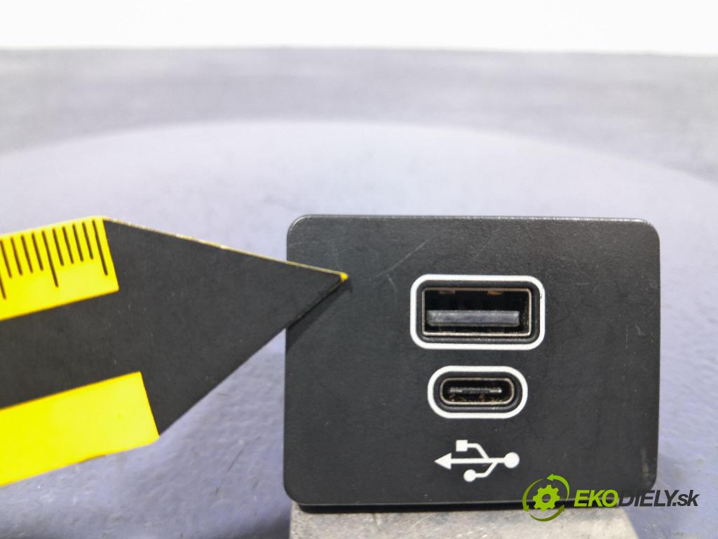 Ford Focus 2023 instalace Elektrický: NX7T-14F014-AD