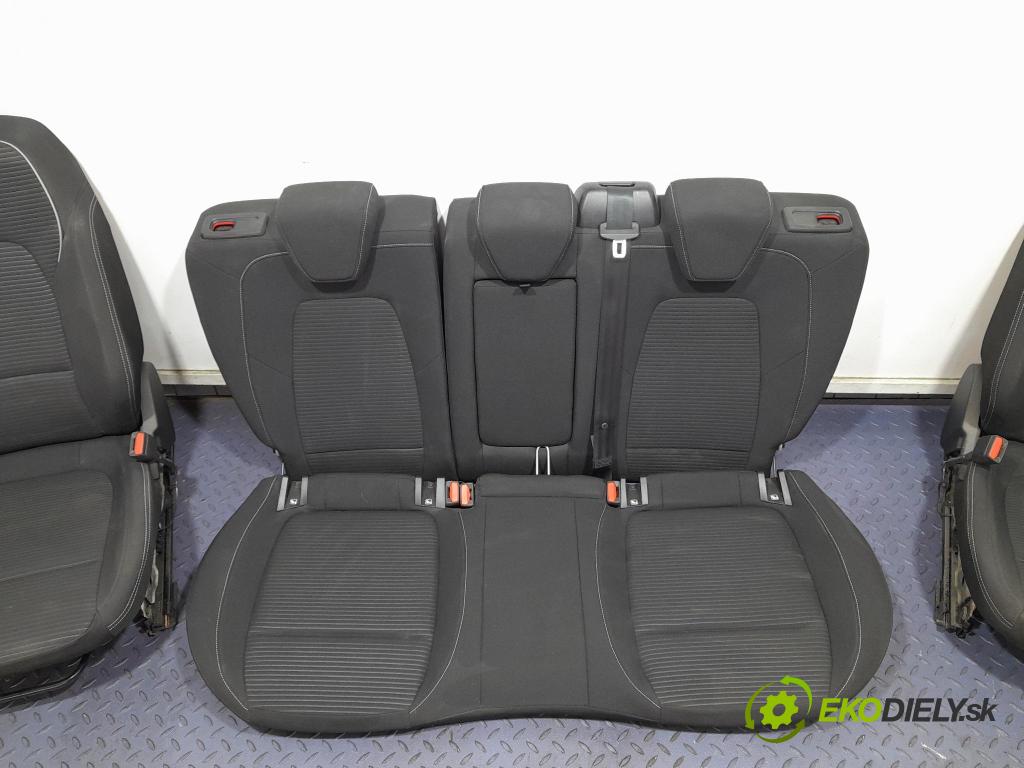 Ford Focus 2023 sedačke: Soubor.