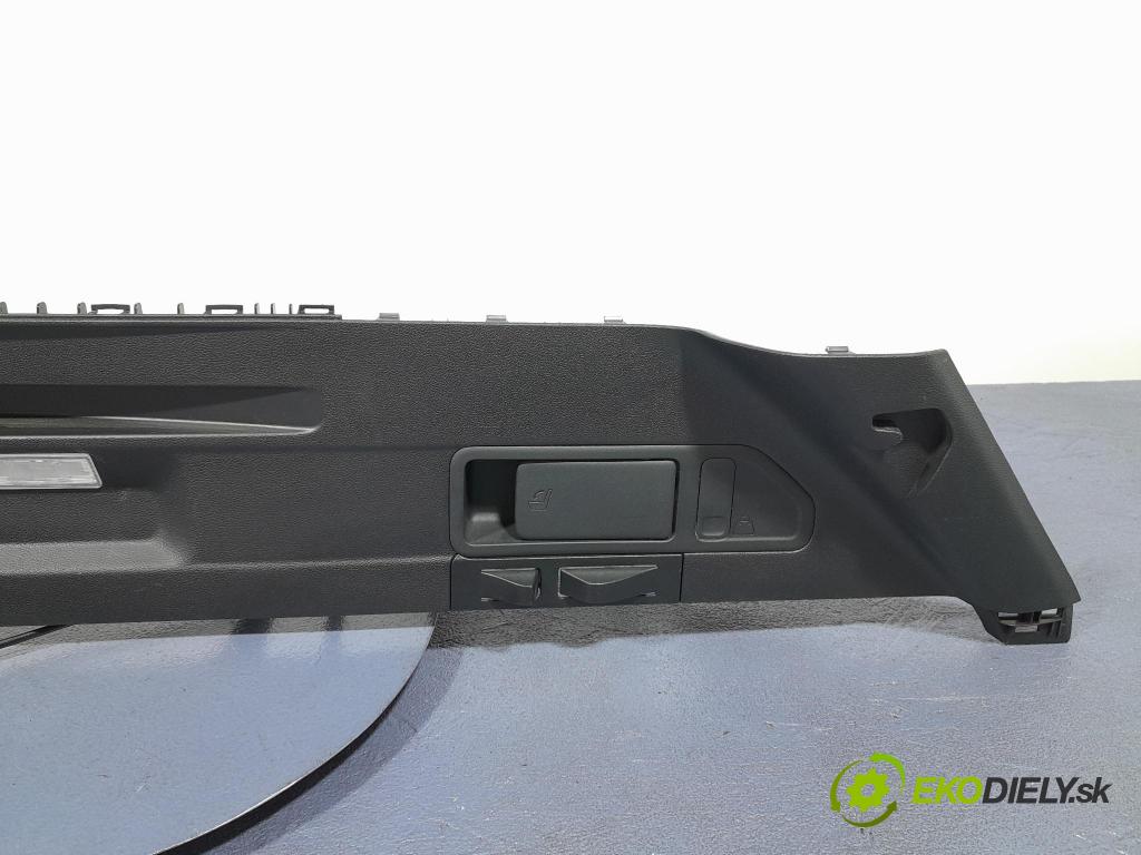 Ford Focus 2023 Tapacír: kufr JX7B-N46808-A