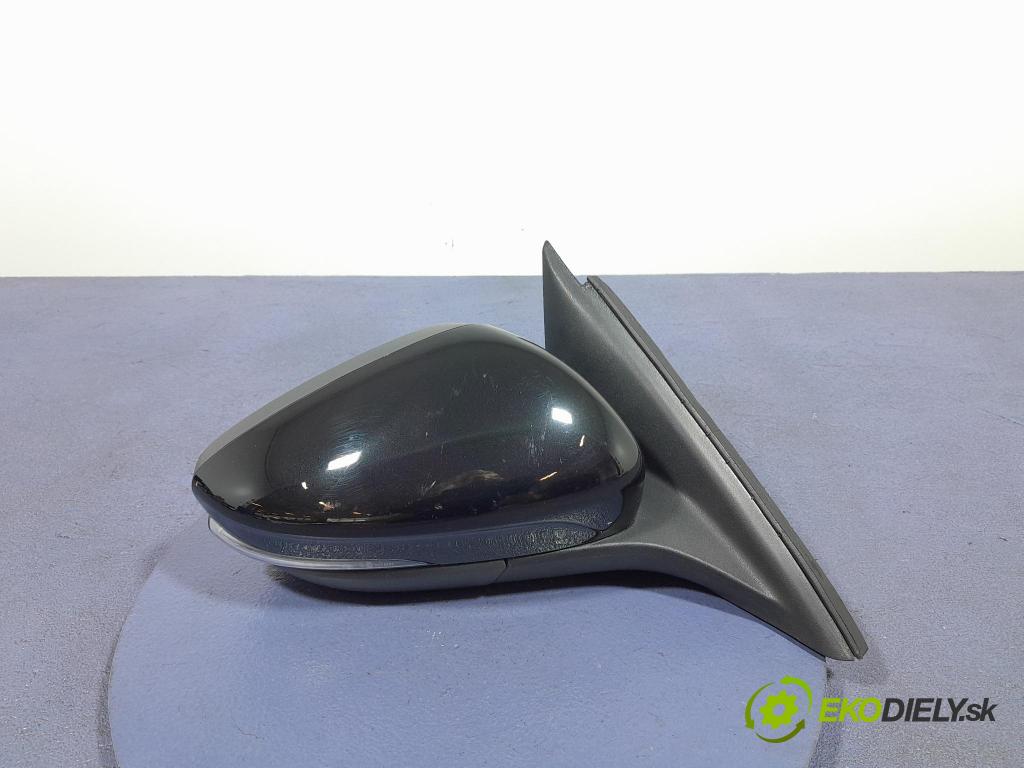 Ford Focus 2023 zrkadlo pravé