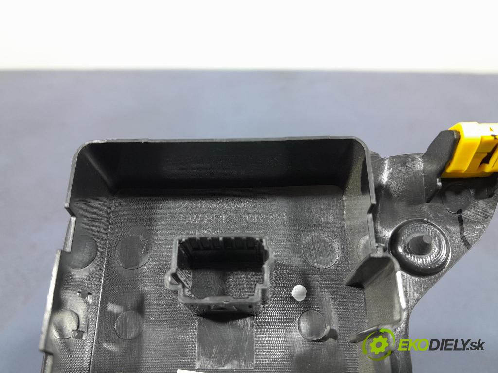 Renault Talisman 2016 kryt Plast: Interiéry: 251630296R