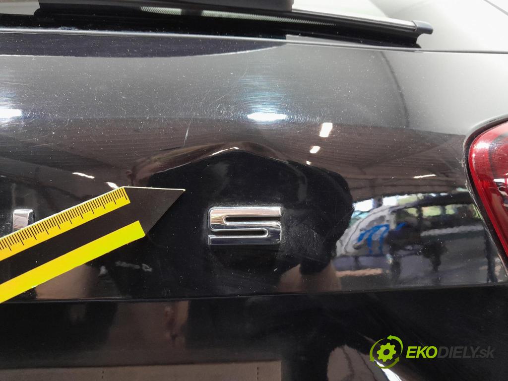 Ford Focus 2023 zadna dveře kufra: kufra:
