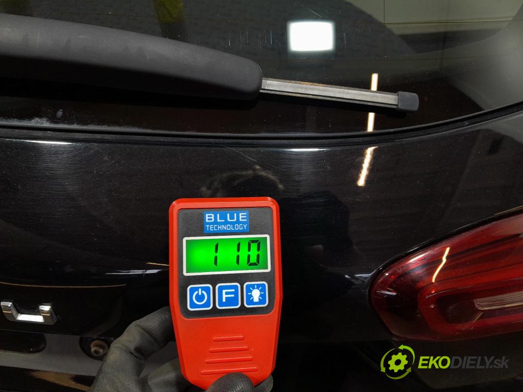 Ford Focus 2023 zadna dveře kufra: kufra: