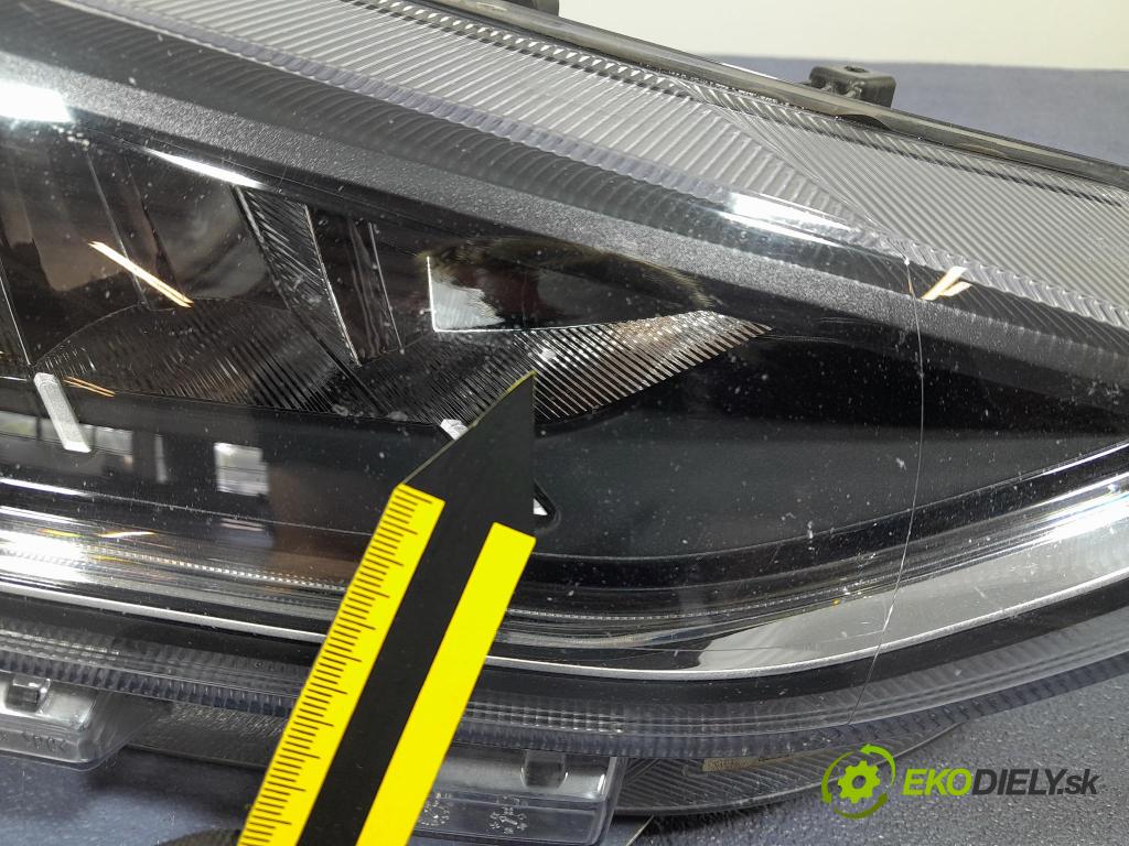 Ford Focus 2023 Reflektor: v pravo: NX7B-13E014-CF