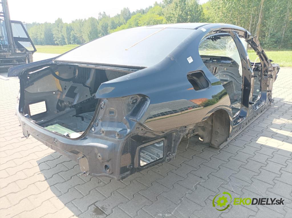 Bmw Seria 7 0 blatník zad v pravo: