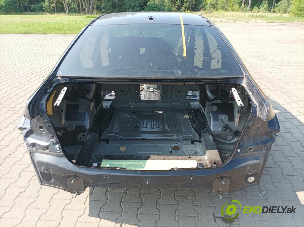 Bmw Seria 7 0 blatník zad v pravo: 