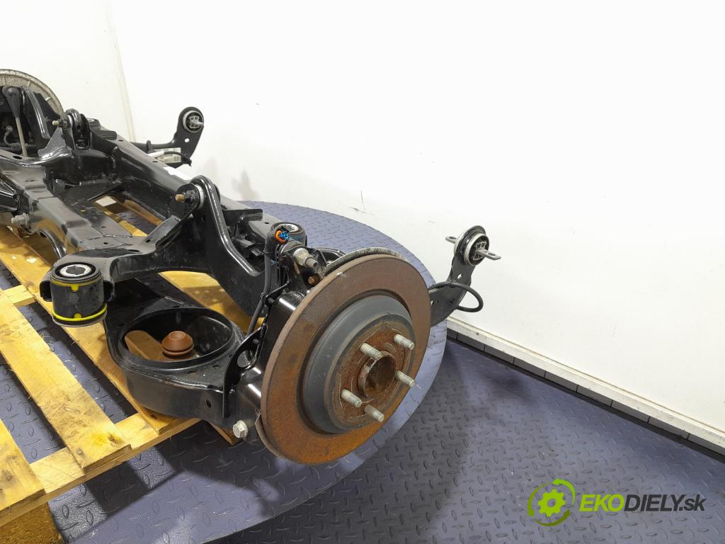 Ford Focus 2023 výztuha Pozastavenia: Zad: