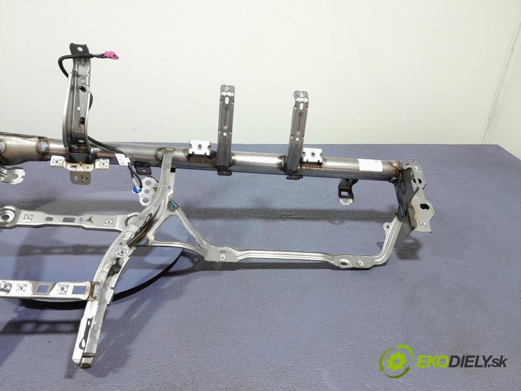 Ford Focus 2023 kokpit,přistrojova deska NX6B-A04545-AD