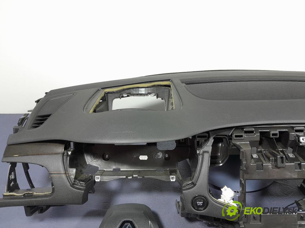 Renault Talisman 2016 kokpit,přistrojova deska
