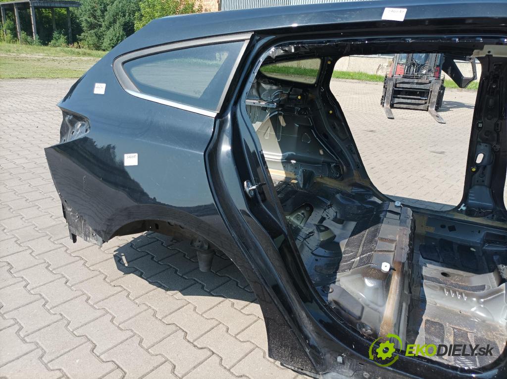 Ford Focus 2023 blatník zad v pravo: