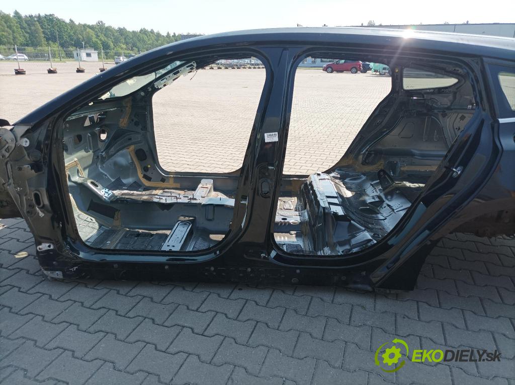 Ford Focus 2023 práh Levý: