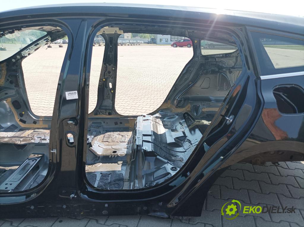Ford Focus 2023 práh Levý: