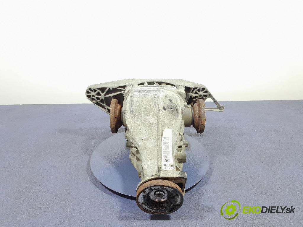 Audi A6 2016 Most: Zadný: 0AR525083B