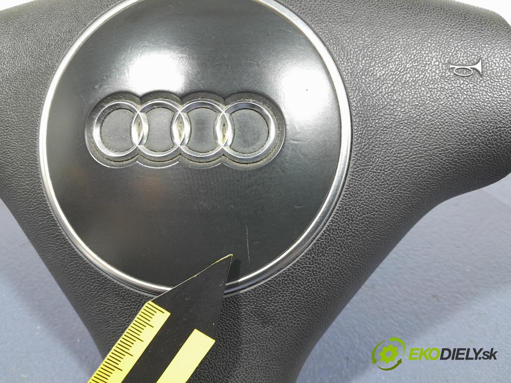 Audi A4 2002 Airbag: Řidiči: x