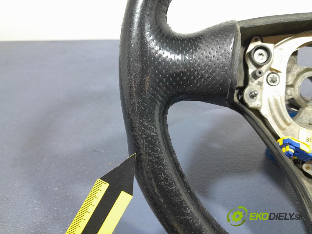 Audi A4 2002 volant 8E0419091AS