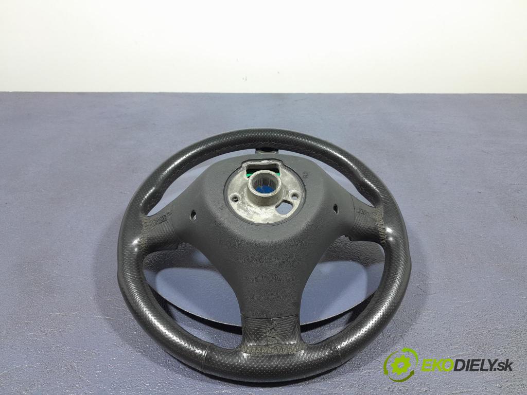 Audi A4 2002 volant 8E0419091AS