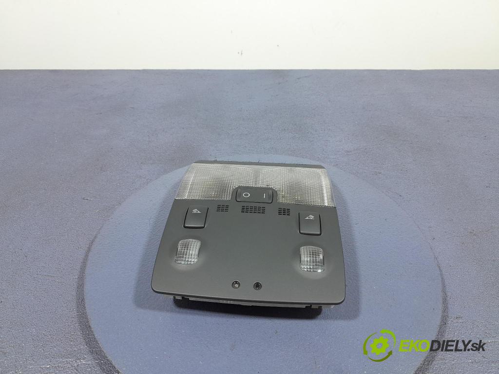 Audi A4 2002 Lampy Uvnitř 8E0947135E