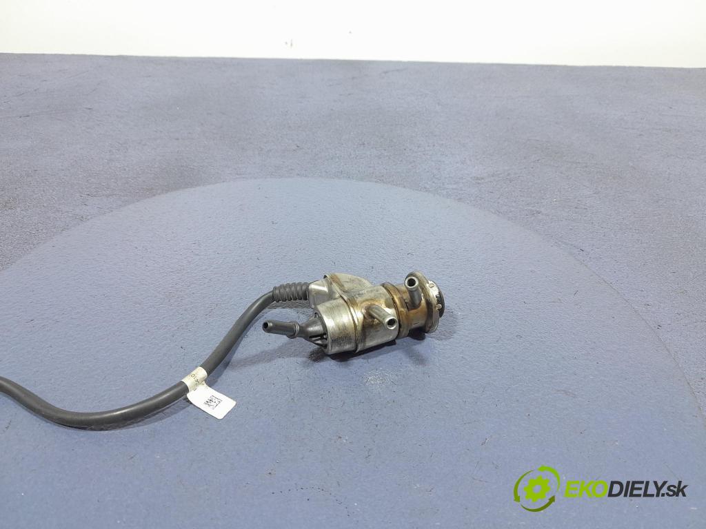 Audi A6 2016 vstřikovač 4G0131113D