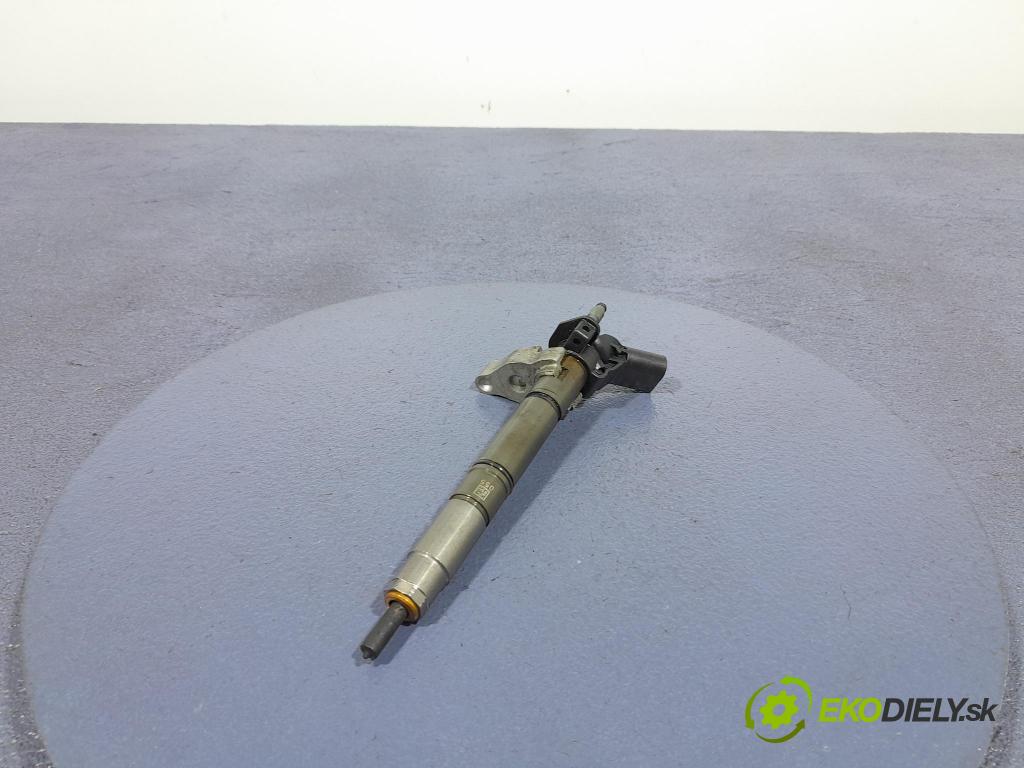 Audi A6 2016 vstřikovač 059130277ED
