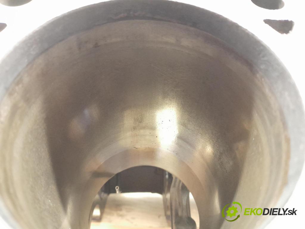 Audi A6 2016 Blok Motor: 059011GQ