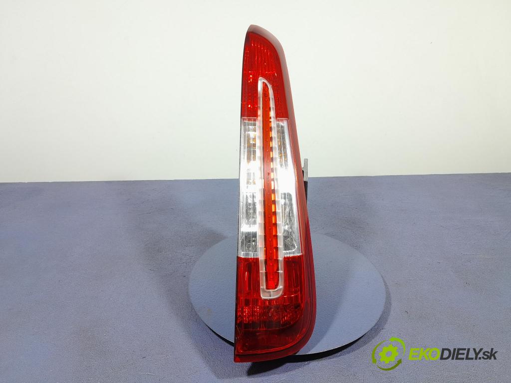 Ford C-max 2007 svetlo / reflektor zad Prava: Vonkajsia: M51-13N411-AA