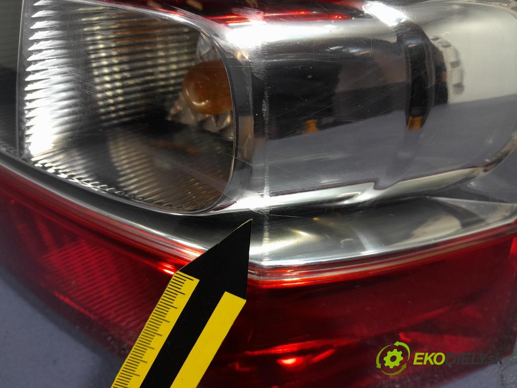 Honda Civic 2005 svetlo / reflektor zad Prava: Vonkajsia: