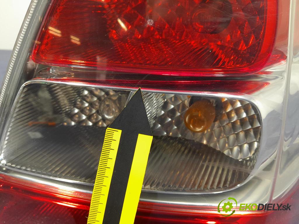 Honda Civic 2005 svetlo / reflektor zad Prava: Vonkajsia: