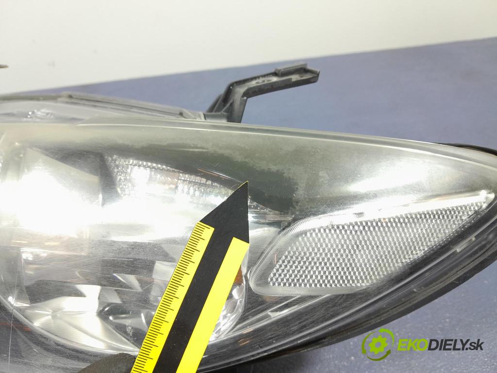 Mazda 6 2013 Reflektor: Vľavo: GHR4-51040
