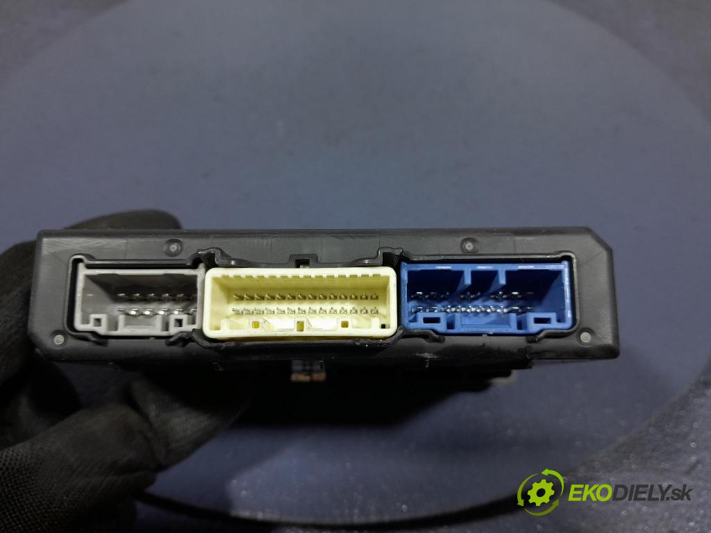 Mazda 6 2013 riadiaca jednotka Komfortu KD45-675X0C