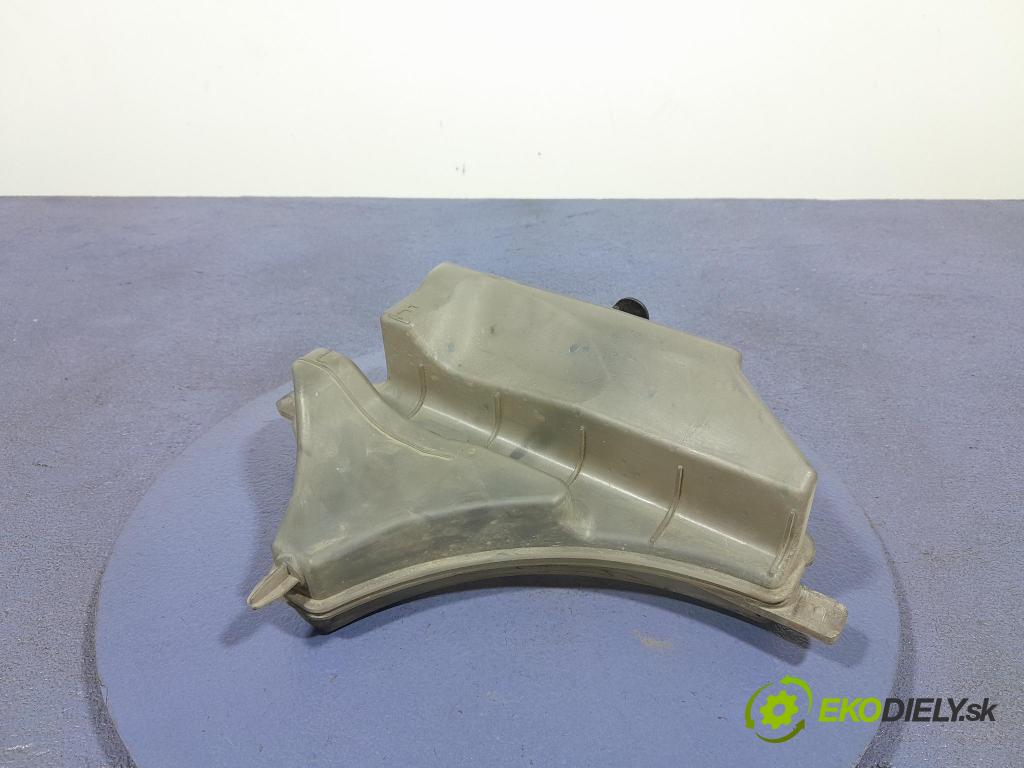 Mazda 6 2013 nádržka Náhradní PE0115350