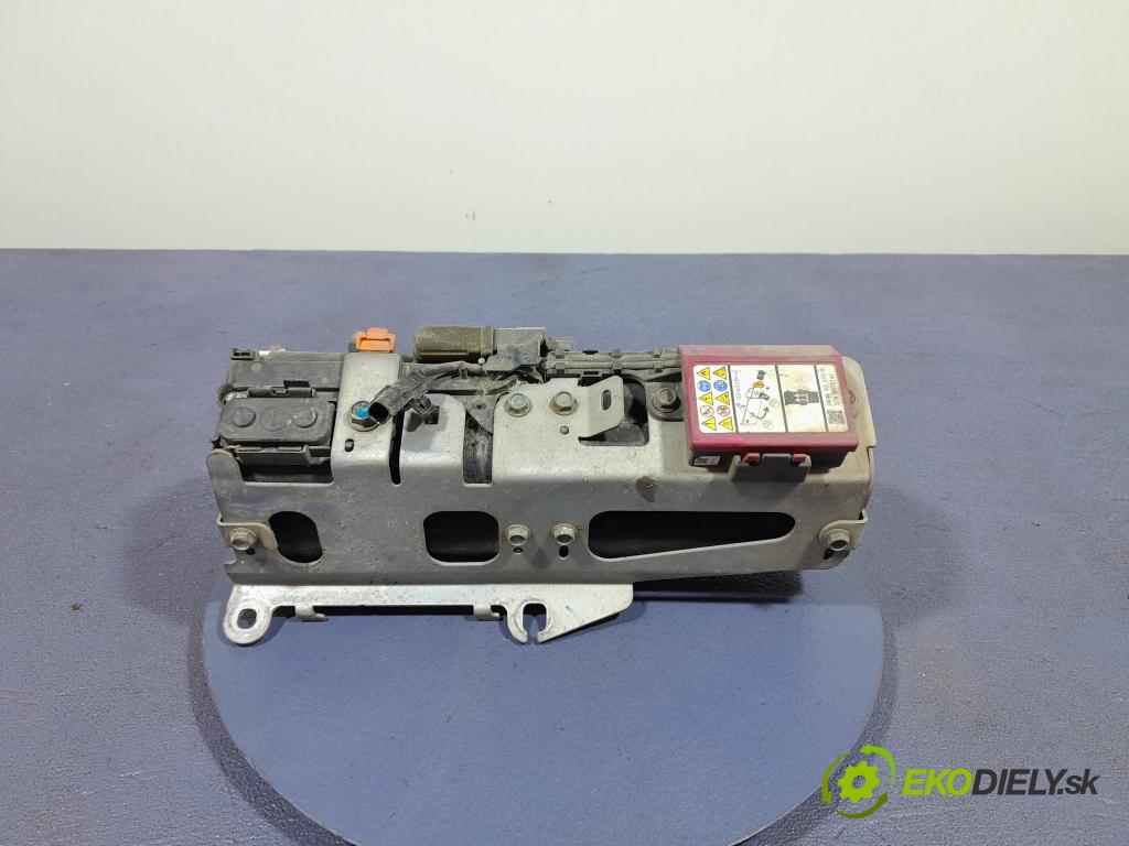 Mazda 6 2013 inštalácia Elektrický: GKH867ZC0-B