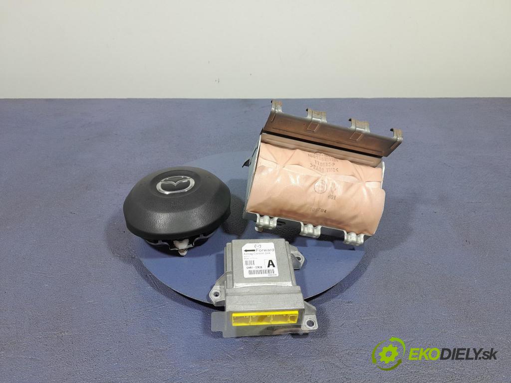 Mazda 6 2013 kokpit,pristrojová doska