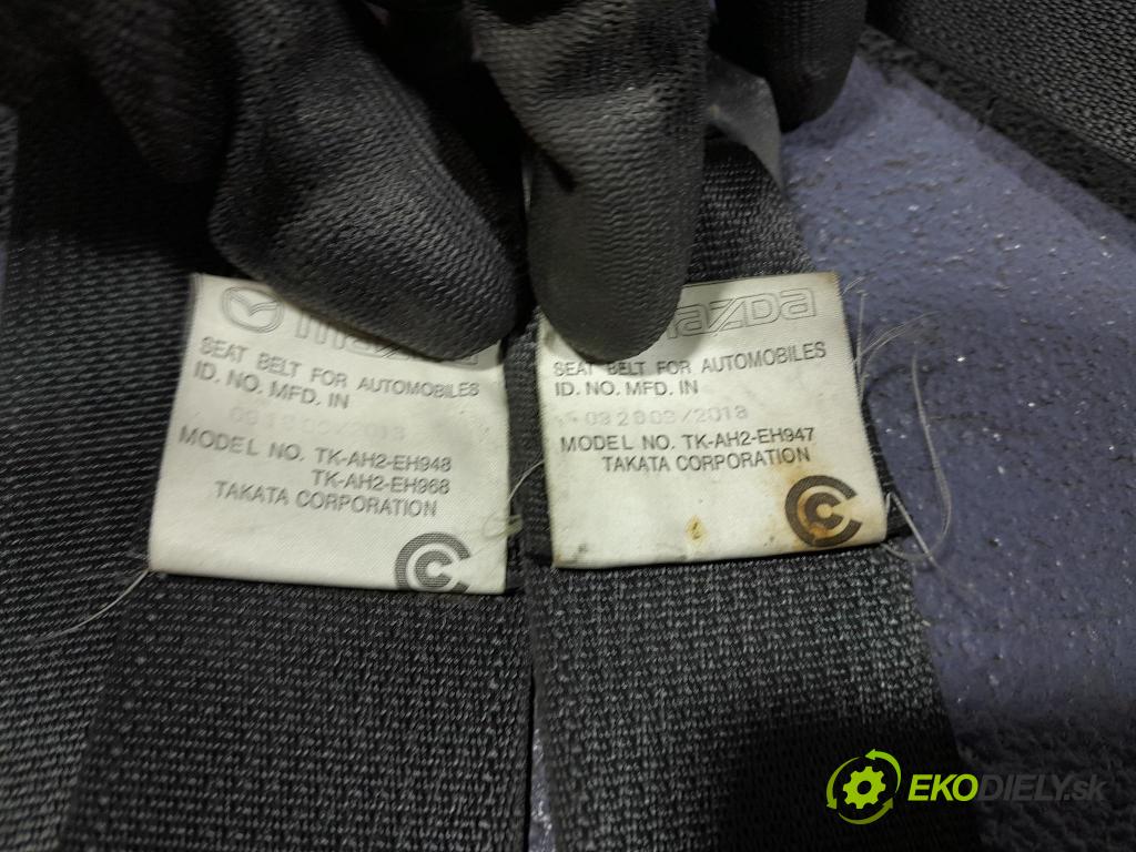 Mazda 6 2013 kokpit,pristrojová doska 