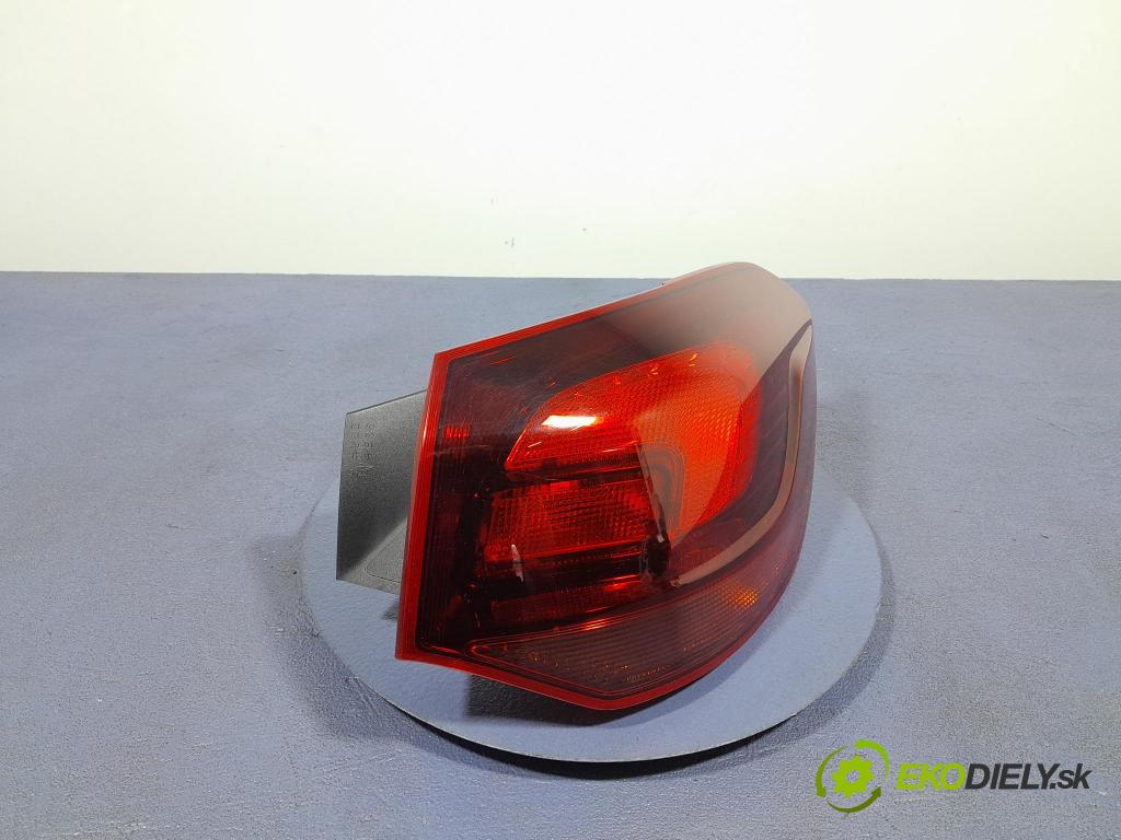 Opel Astra 2011 svetlo / reflektor zad Prava: Vonkajsia: 13314051