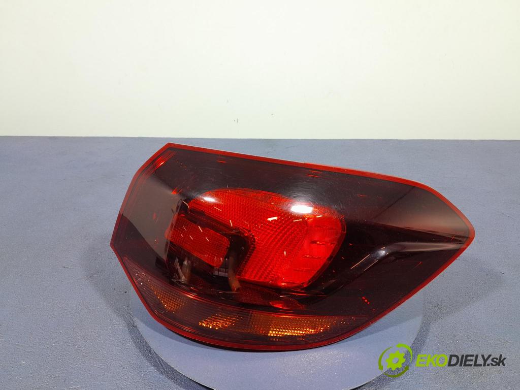 Opel Astra 2011 svetlo / reflektor zad Prava: Vonkajsia: 13314051