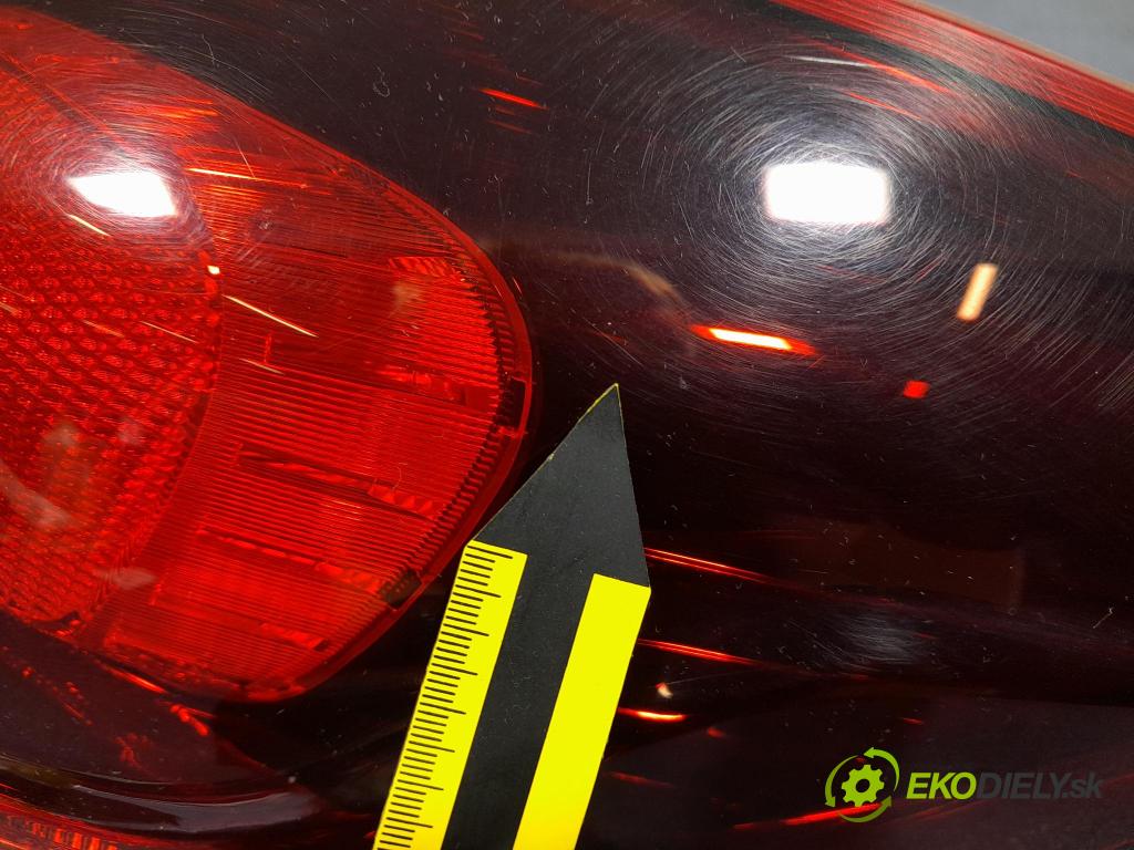 Opel Astra 2011 svetlo / reflektor zad Prava: Vonkajsia: 13314051