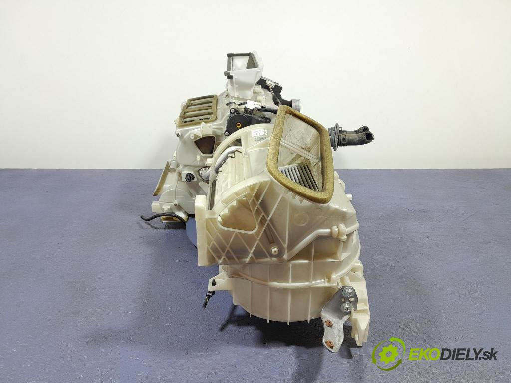 Lexus IS 2006 radiátor 87050-30180
