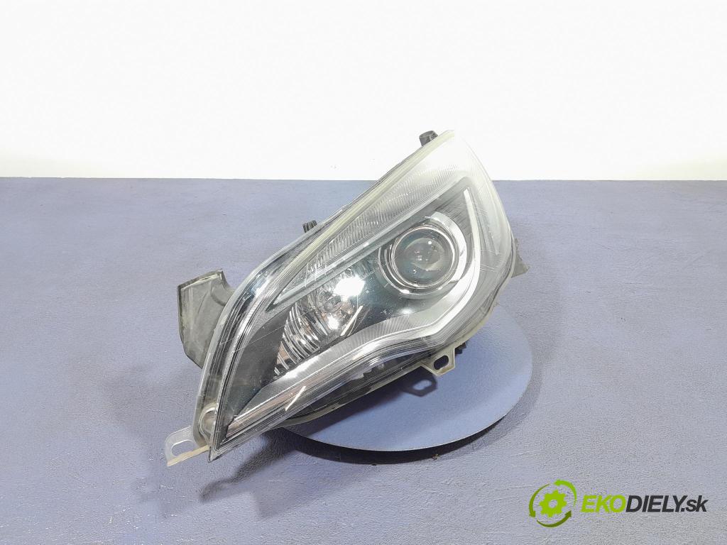 Opel Astra 2011 světlo Levý: 13253650