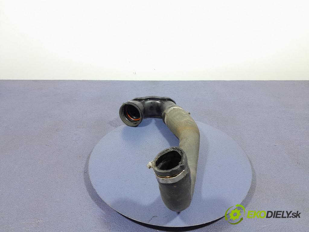 Opel Astra 2011 trubka Vzduch: 13419572
