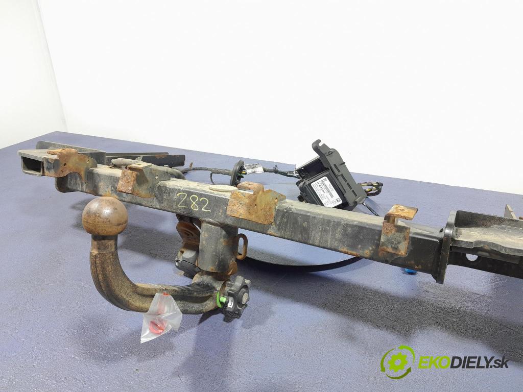 Opel Astra 2011 oko Do Přívěsy 314353
