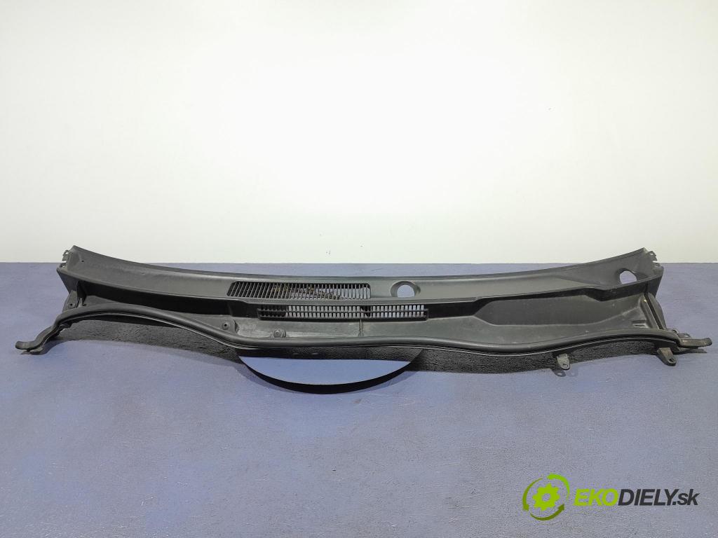 Lexus IS 2006 torpédo 55708-53060