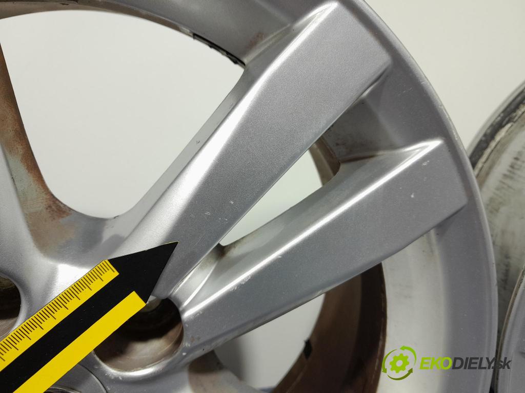 Toyota Avensis 2009 Ráfky Hlinikové: 42611-05330